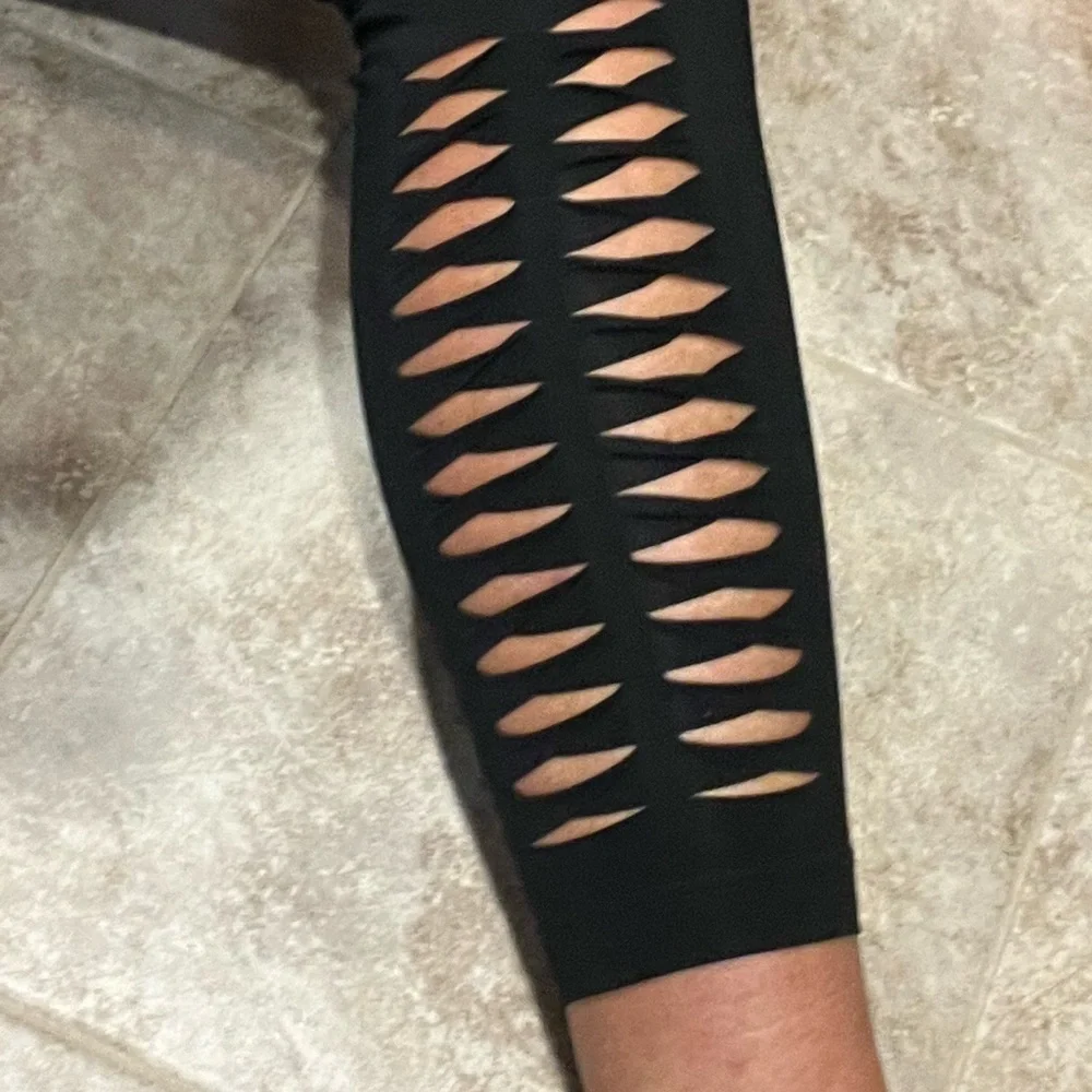 Nike Pro Dri Fit High Rise Tights Razor Hole Accents Ankle Small Black Pull On